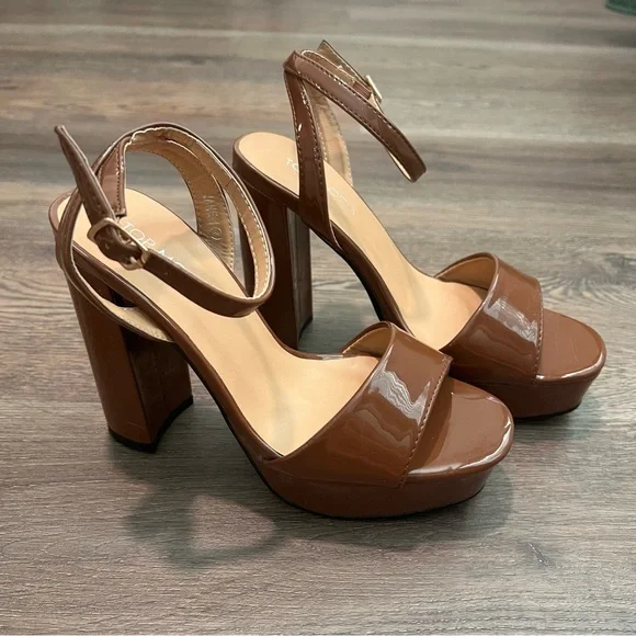 Windsor Elegant Brown Platform Heels - Picture 3 of 9